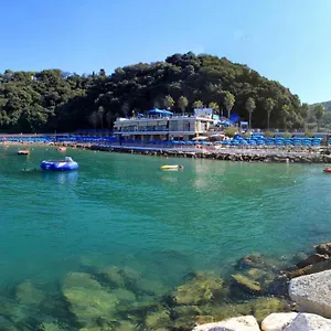 hotel-san-terenzo.hotelitalianriviera.com/