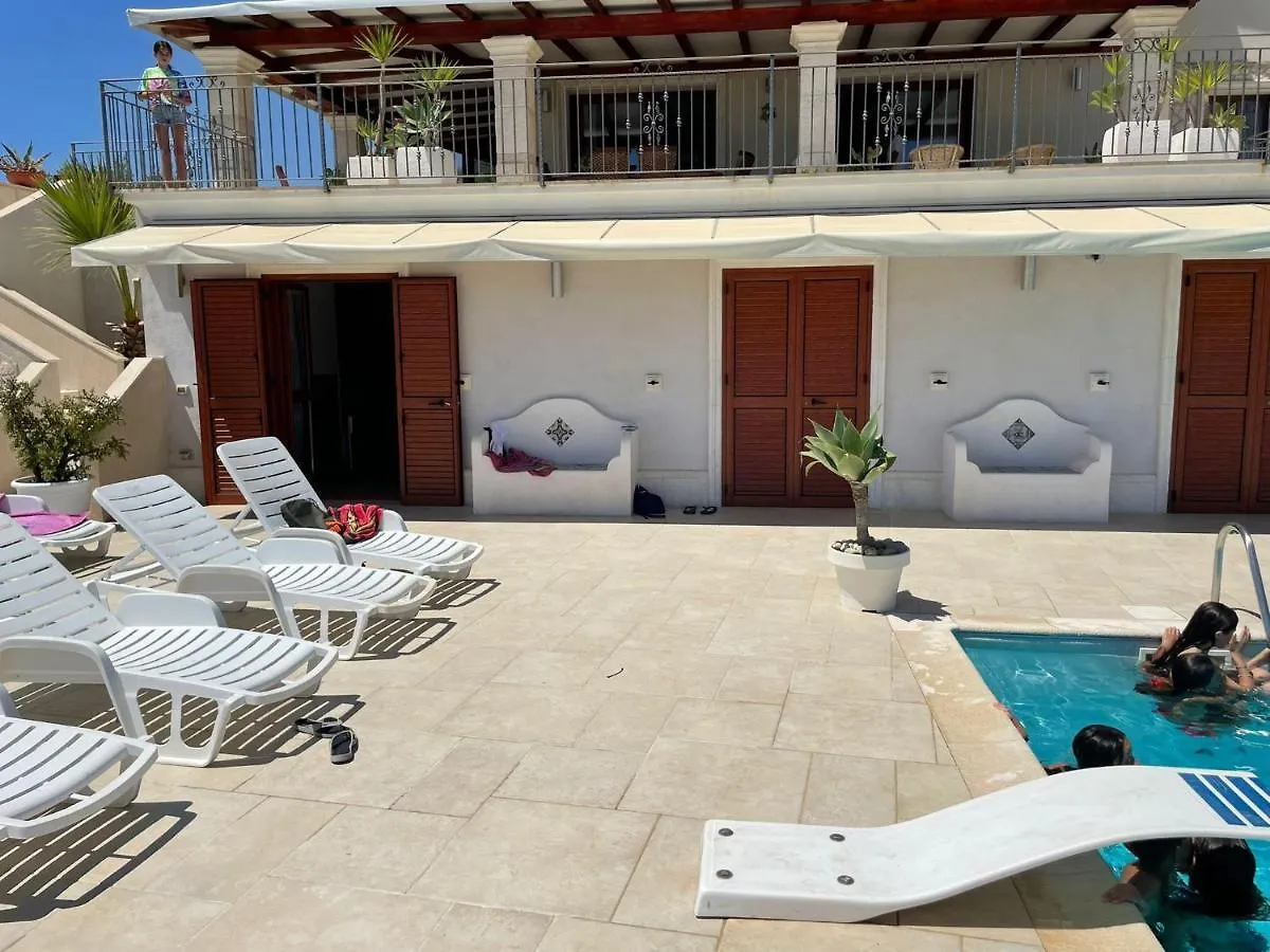 B&B Terrazze Chiaramontane Marina di Palma Italien